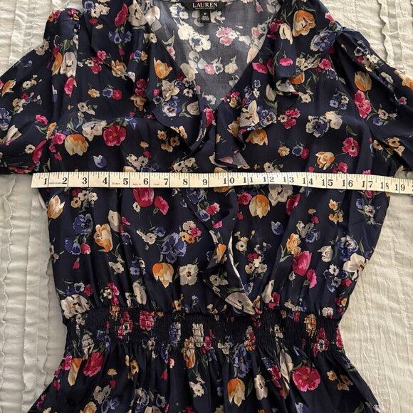 LAUREN Ralph Lauren Black Label Ruffle Trim Black Floral Top Size M - Picture 10 of 12